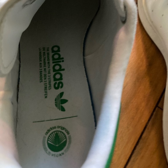 Adidas Stan Smith Vegan Pleather Unisex (M7/W9) - Picture 10 of 13